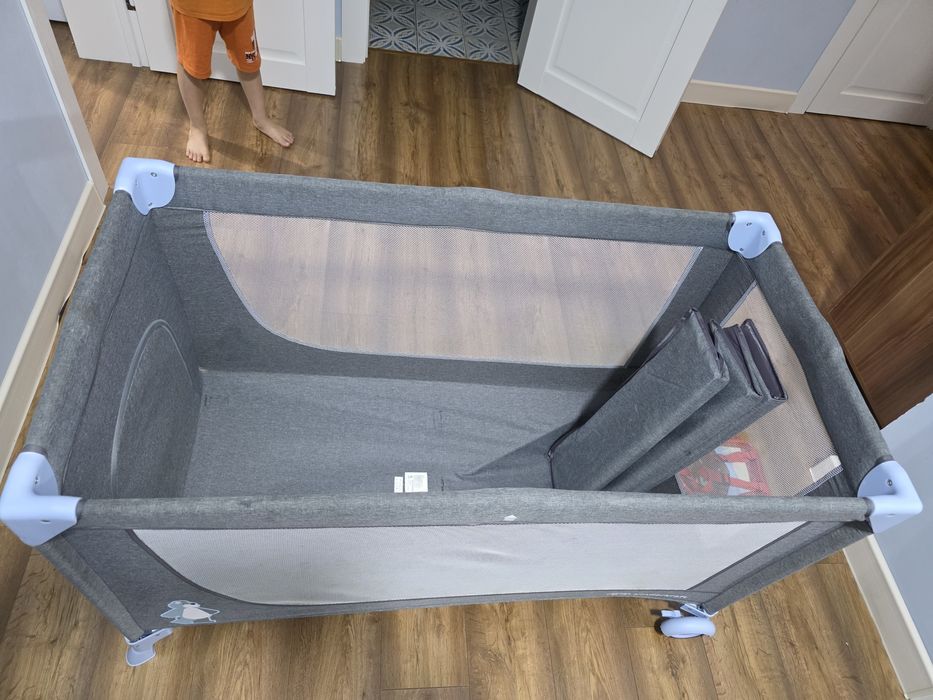 Манеж складной .