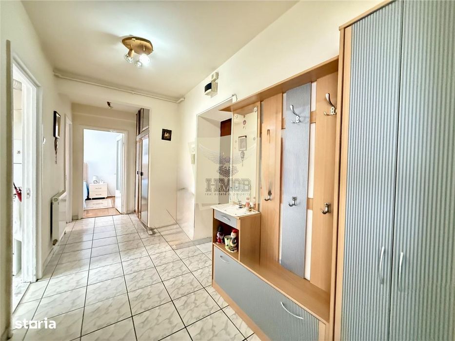 Apartament renovat 2 camere decomandat pe Mihai Viteazul