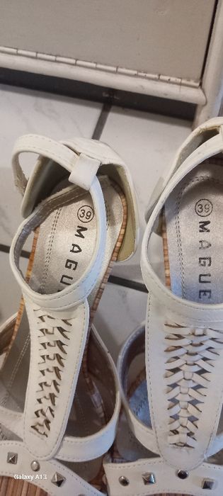 Сандали с висока платформа-н.39