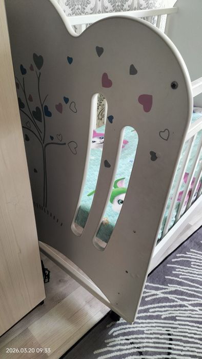 Продам детскую кроватку