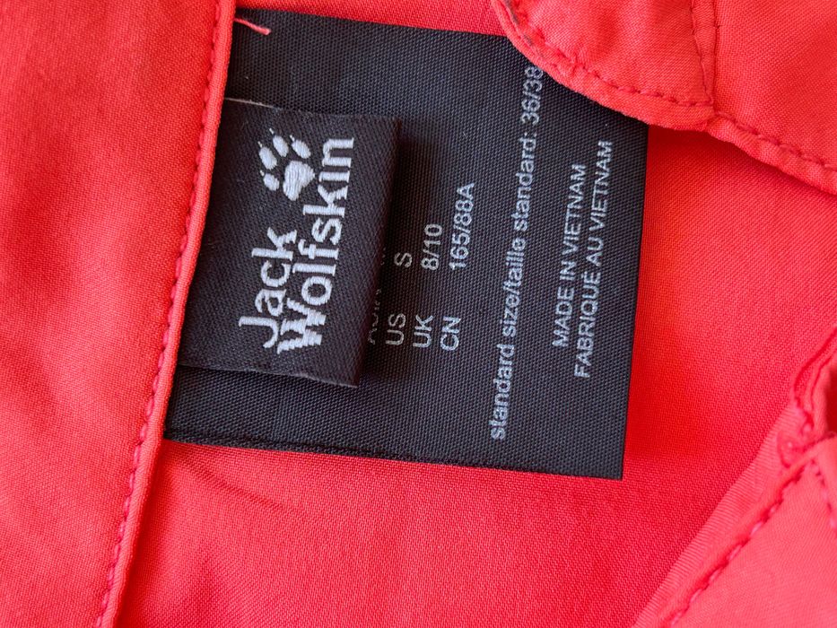Спортно елегантна рокля Jack Wolfskin