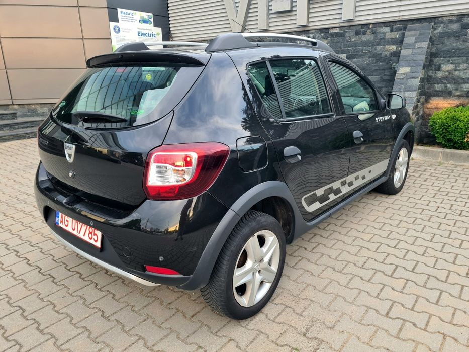 Dacia Sandero Stepway-an 2014-0.9 Tce90-Rar efectuat-euro 5-navi-parc auto-inmatriculat