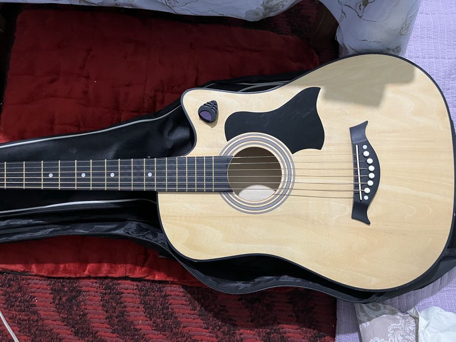 Гитара продается Gitara sotiladi