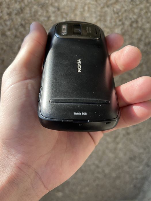Nokia 808 PureView