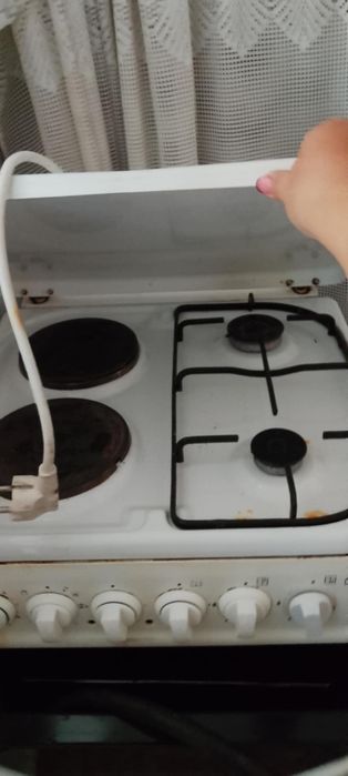 Продавам две готварски печки