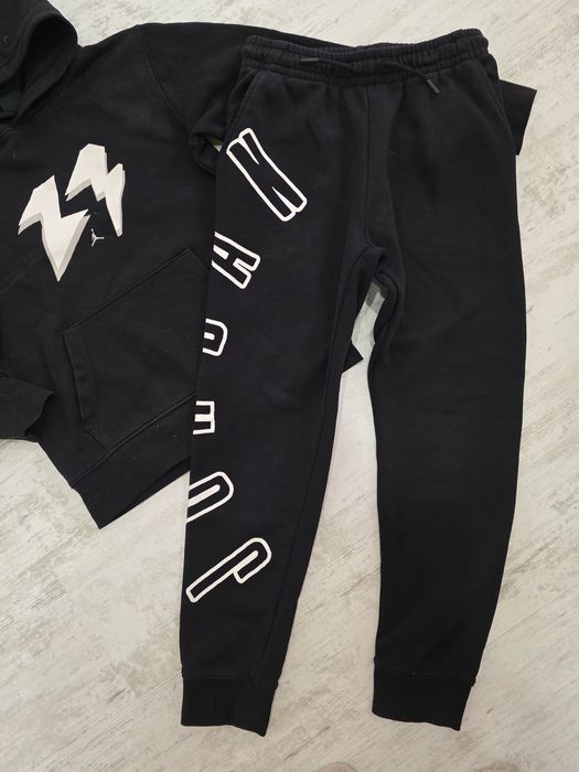 JORDAN New Екип 134-140 см.