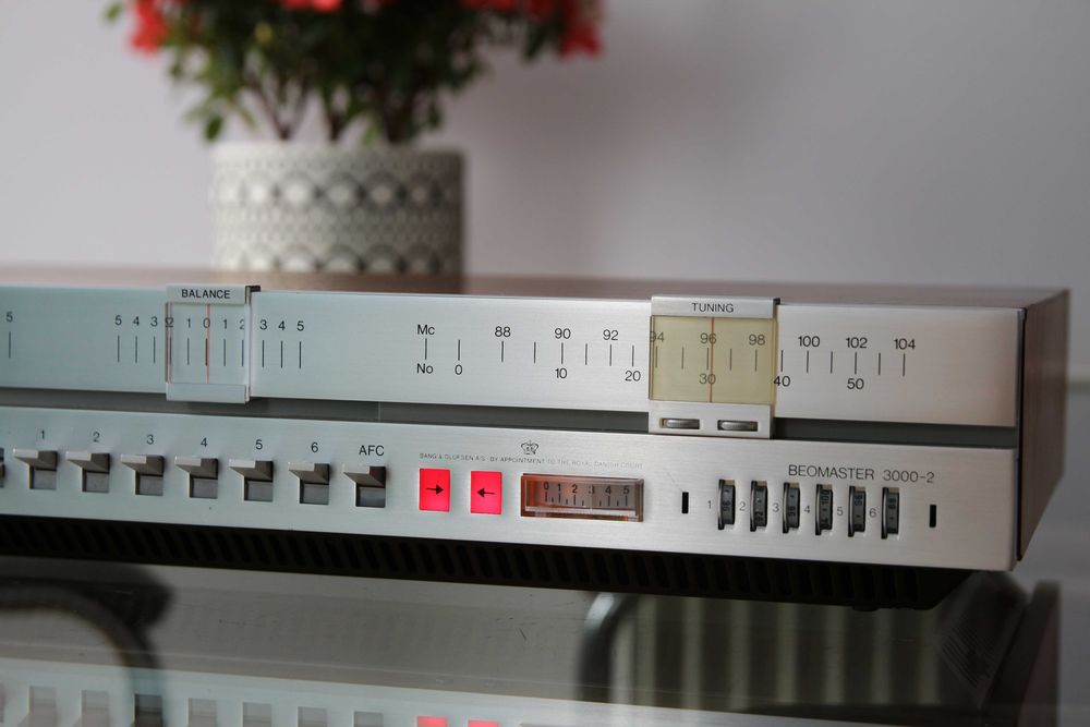 BANG & OLUFSEN Beomaster 3000-2 radio, preamplificator si amplificator de putere integrat, Danemarca iunie 1971