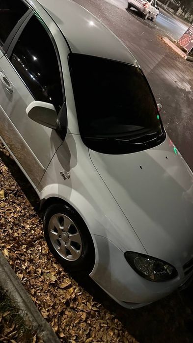 Gentra srochno sotiladi