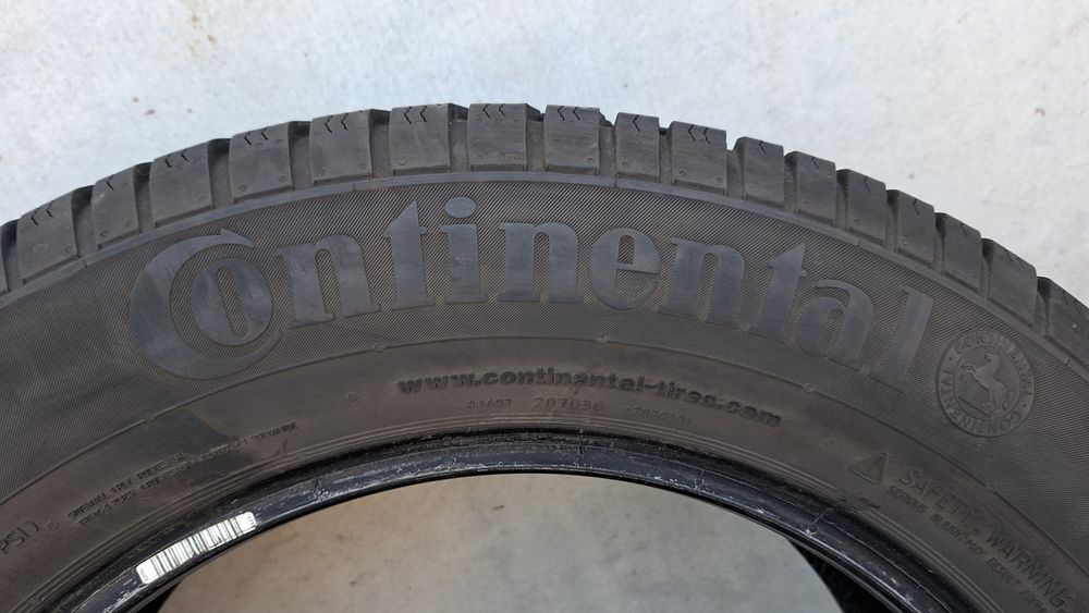 Зимни гуми 215 65 17 Continental