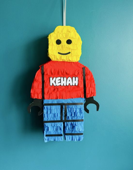 Лего човече пинята Lego