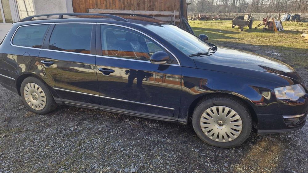 Vând Passat B6, în stare bună de funcționare, schimb