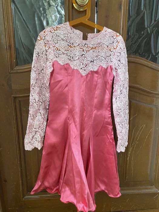 Платье бальное на 6-8 лет