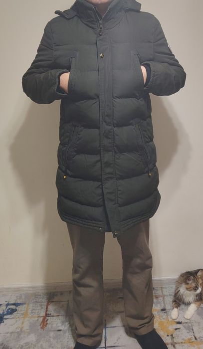 Зимняя куртка цвет болотовый очень красивая куртка, покупал год назад