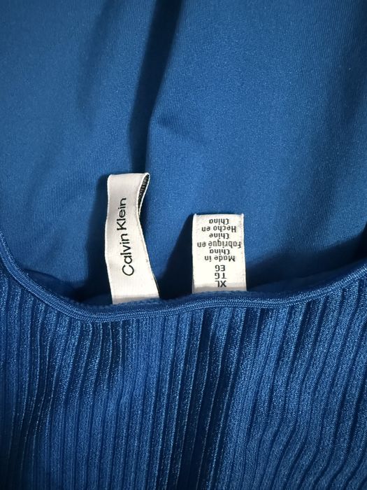 новый купальник calvin klein размер L