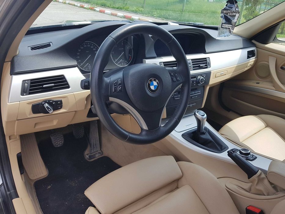 BMW 3 Series 2011 — imagine 4