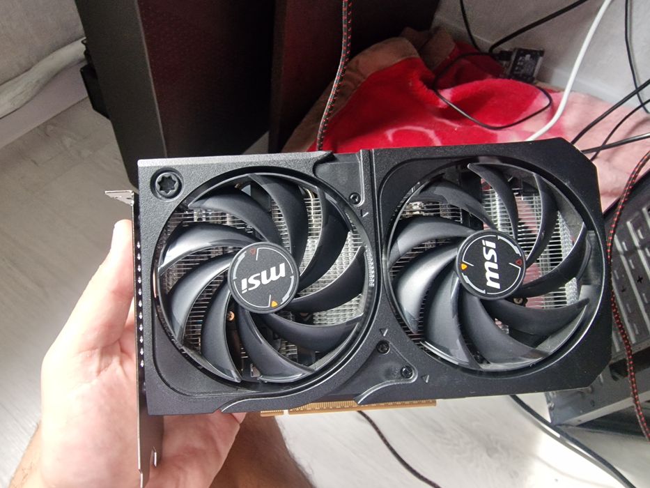 Новая Rtx 5060 8gb и rtx 5050 Shadows 2x OC
