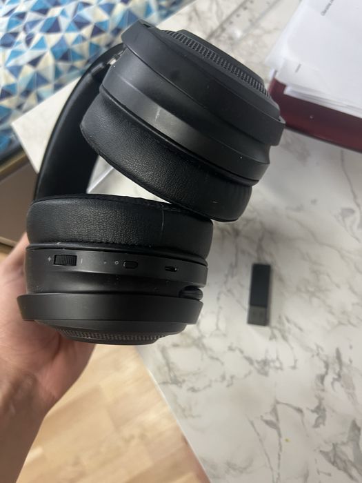 Слушалки Razer Nari Essential