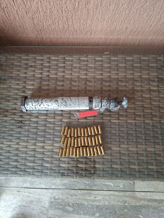 Asomator  pentru  porci și animale