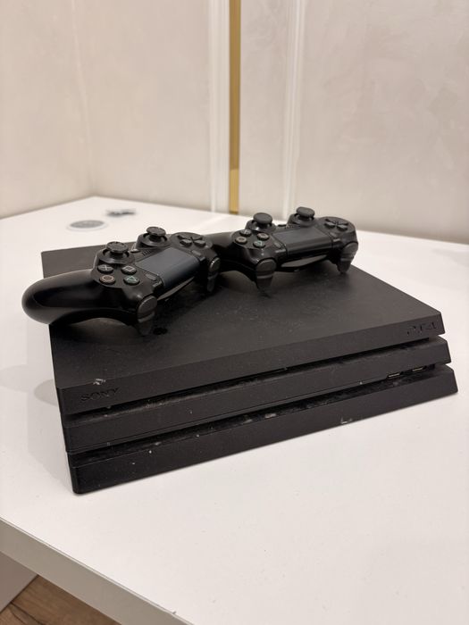 Playstation 4 Pro 1TB