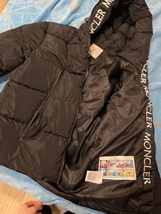 Куртка MONCLER  (оригинал)