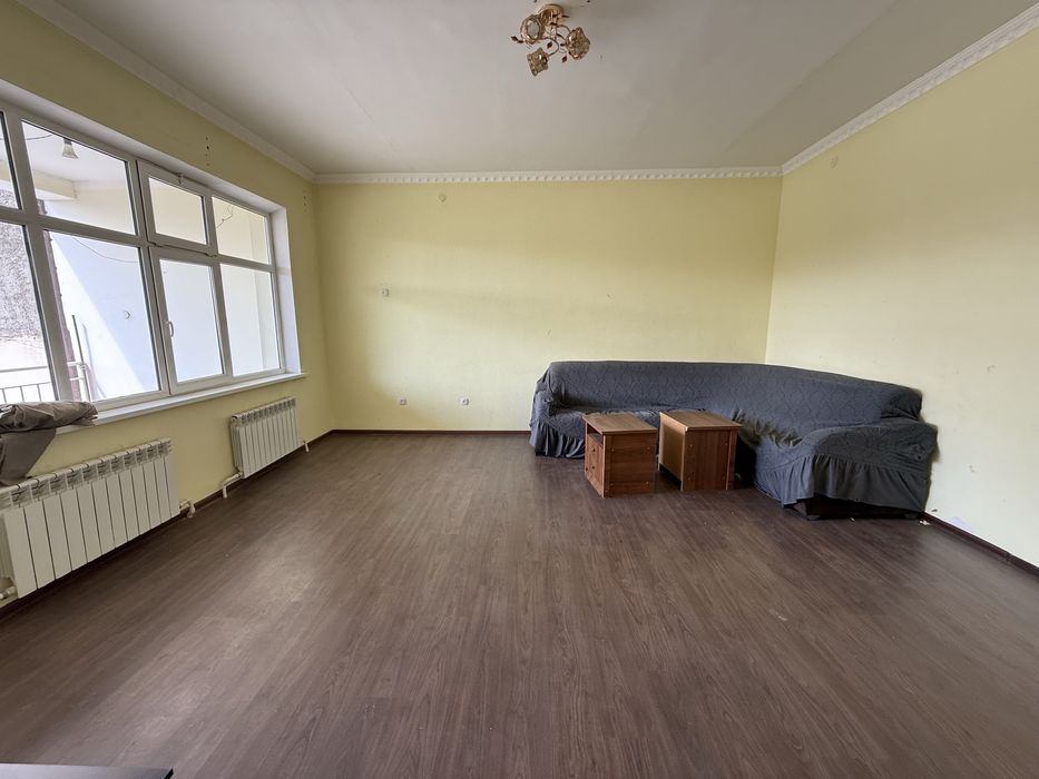 Срочного Сайохатдан коттедж сотувда арзон нархда