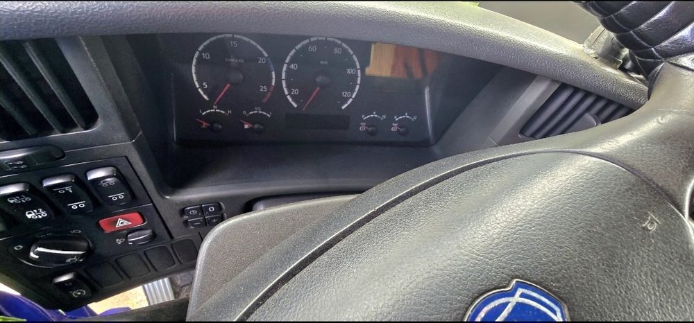 Мулти лифт с кран - Скания