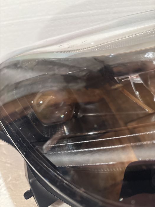 Фар за  Tesla Model 3