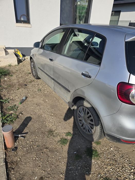 Schimb  Golf 5 plus cu ATV CU ACTE