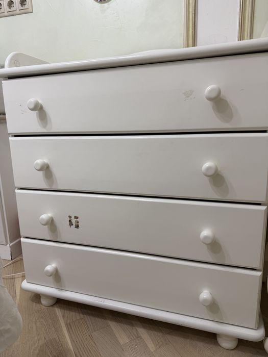 Кроватка для млоденцев