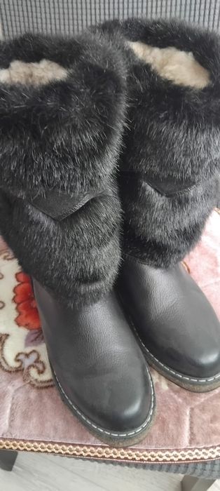 Унти новый кожаный