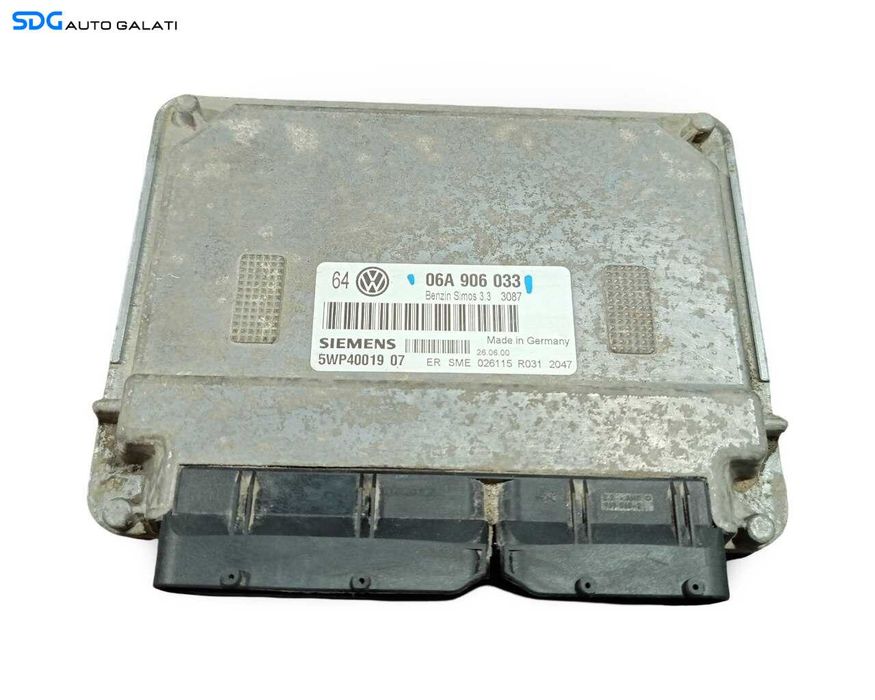 Calculator Motor ECU Engine Control Unit Volkswagen Golf 4 1.6 Benzina 1997 - 2004 Cod 06A906033 [LR6428]