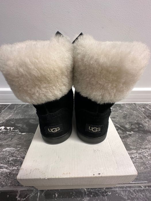 UGG детски боти, 26 номер, като нови.