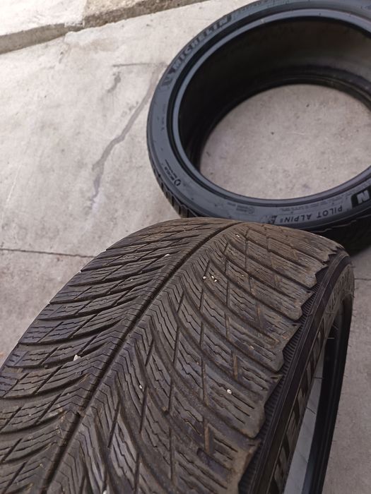 2бр. зимни гуми Michelin Pilot Alpin 5 размер 245/40r19