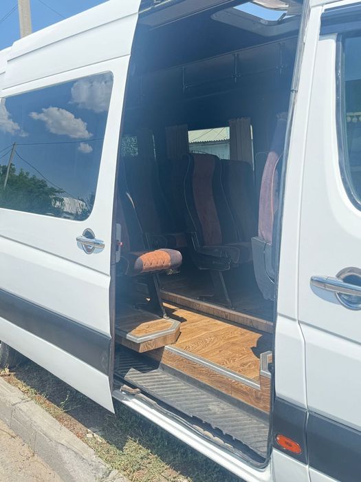 Автобус Спринтер пассажирские перевозки