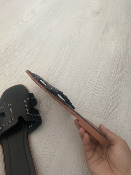 Продам шлепанцы новые