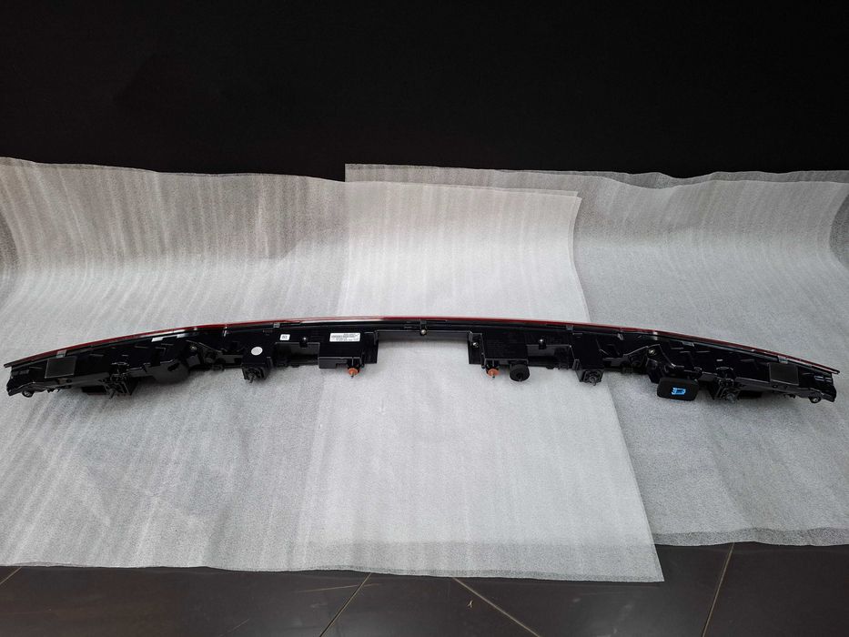 4KE945095G Нов Оригинал Стоп Audi Q8 SQ8 E tron