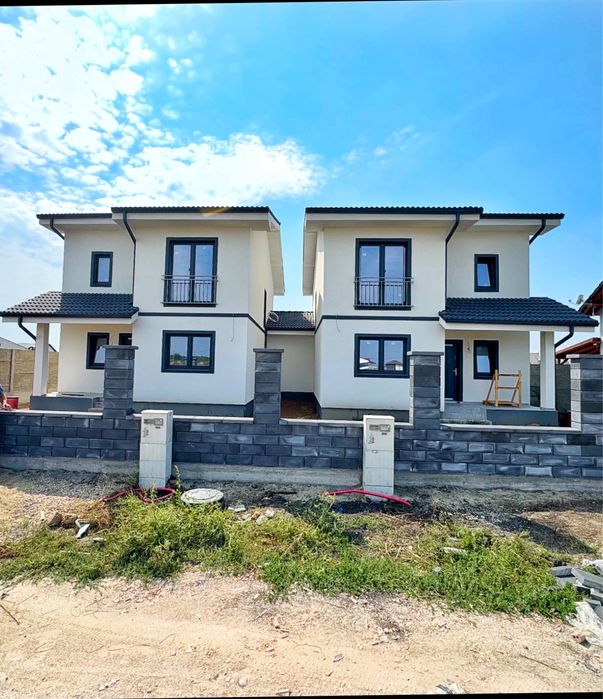 DUPLEX separat prin camera tehnica ( camara )