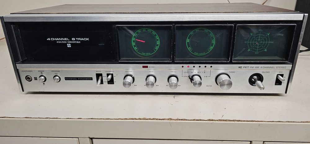 Amplituner 8 track Național Panasonic