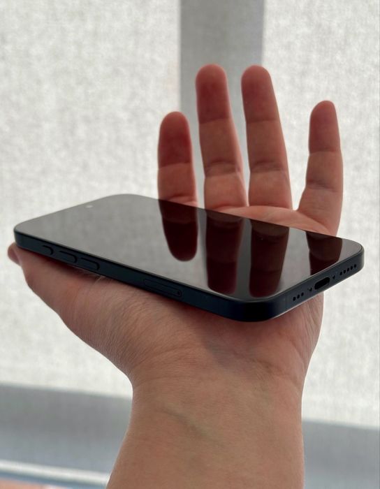 продам Iphone 16 EAC 256gb почти новый