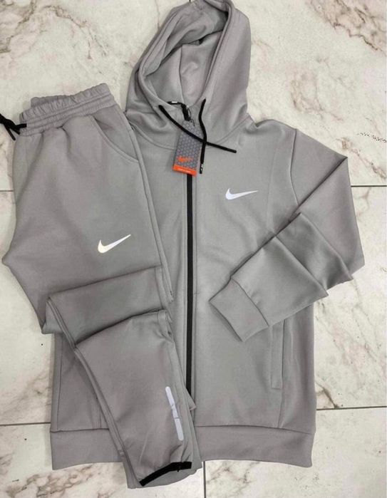 Trening universal nike