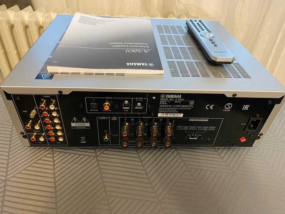 Amplificator Hi-Fi Yamaha A-S801 cu DAC PCM384kHz/32*bit.