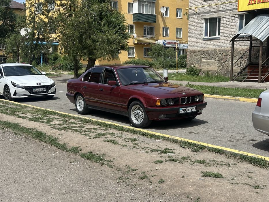 Продам е34 2,5 в хорошем состоянии