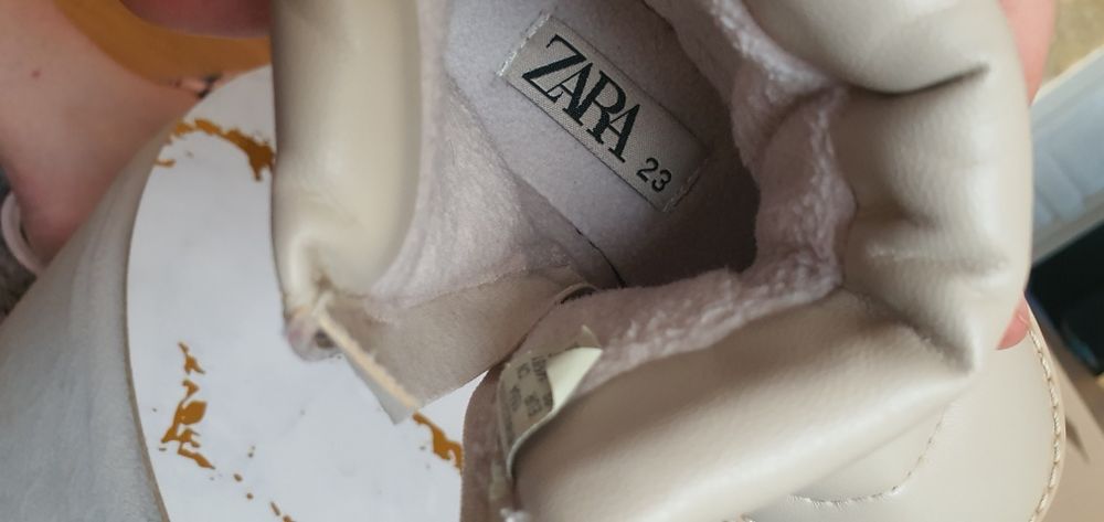 Ghete de iarna impecabile ZARA mărime 23