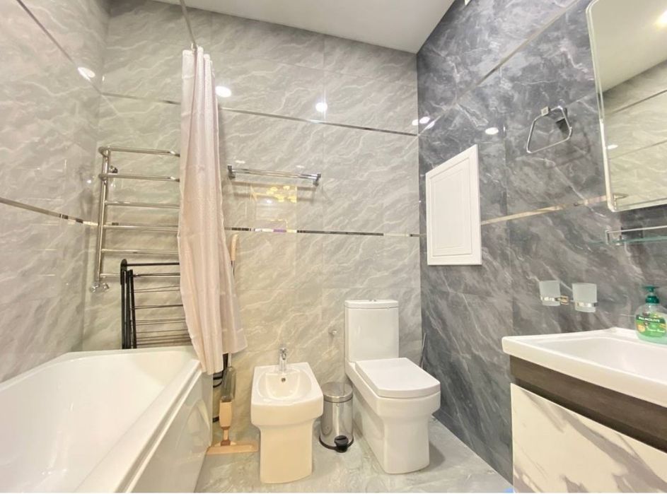 Сдается 2х комнотная квартира с всеми удобствами в центре самарканда