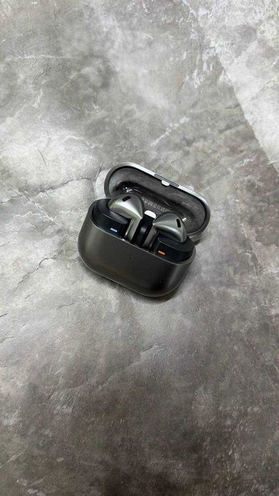 Наушник Samsung Galaxy Buds 3