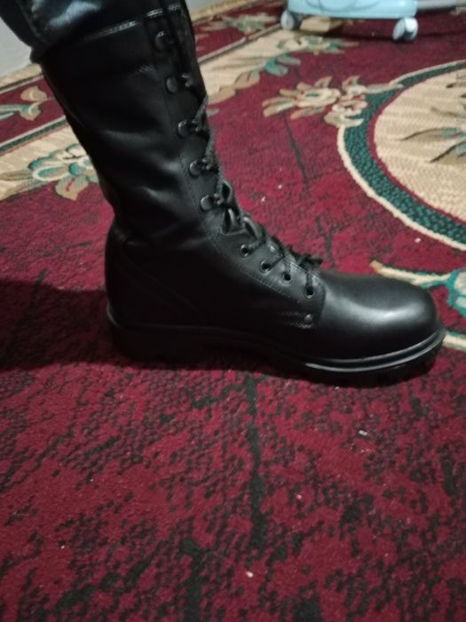 Новый берцы размер 40