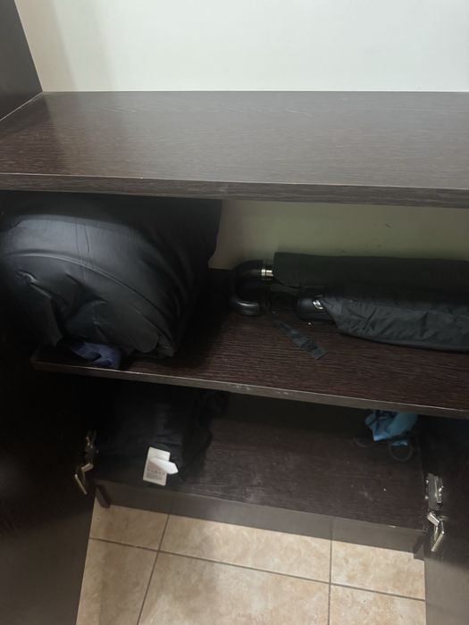 Прихожая с полками