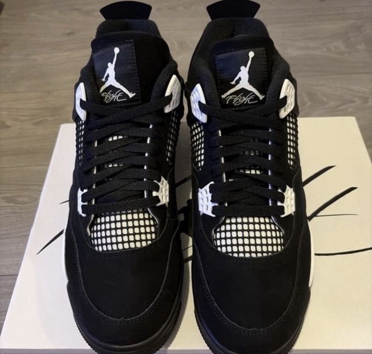Air Jordan 4 Retro White Thunder ( Verificare Colet)