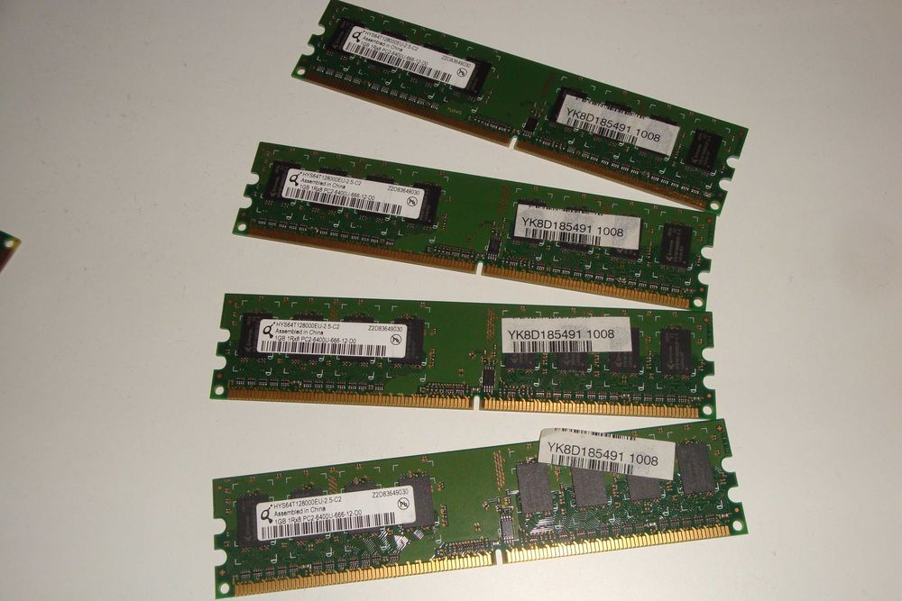 set memorie ram qimonda ddr2 4gb 1rx8 pc2 6400 800mhz