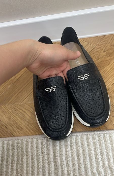 Женская      обувь